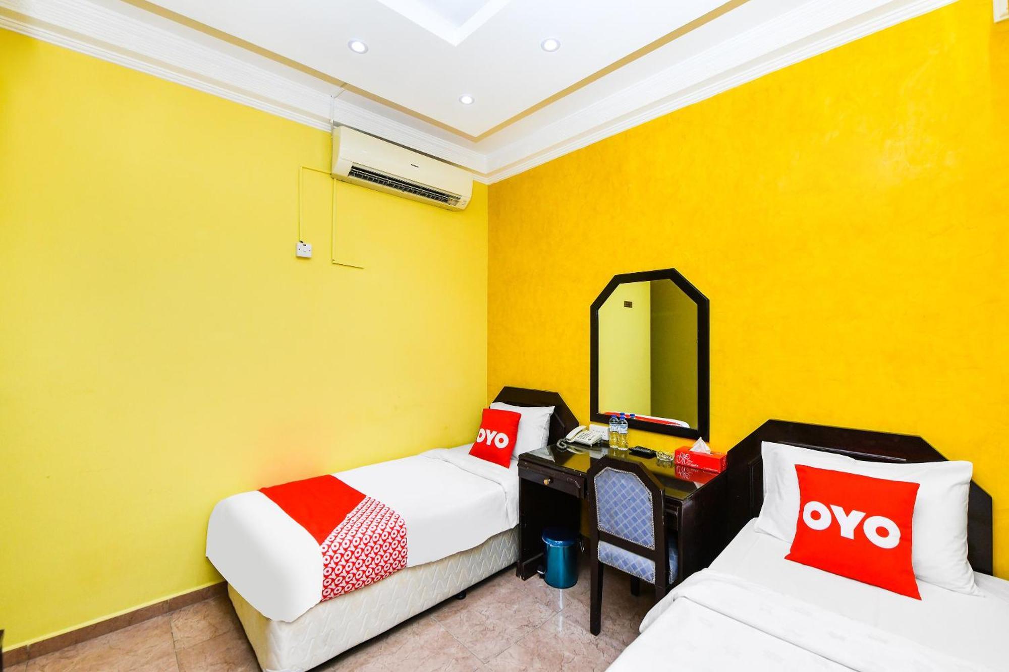 Oyo 137 Marina Hotel مسقط المظهر الخارجي الصورة