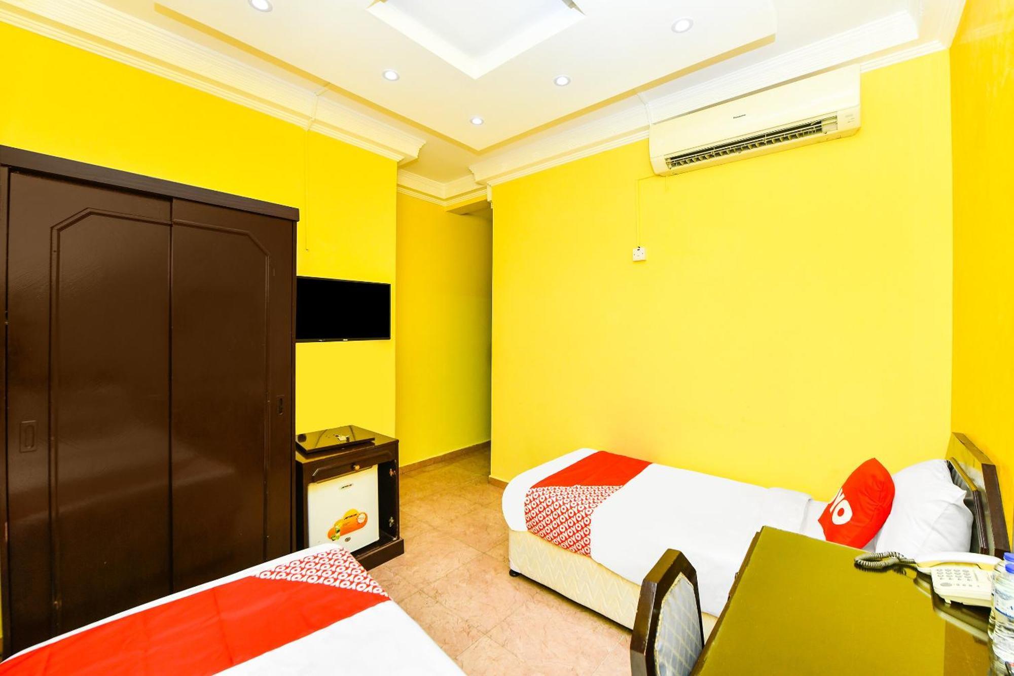Oyo 137 Marina Hotel مسقط المظهر الخارجي الصورة