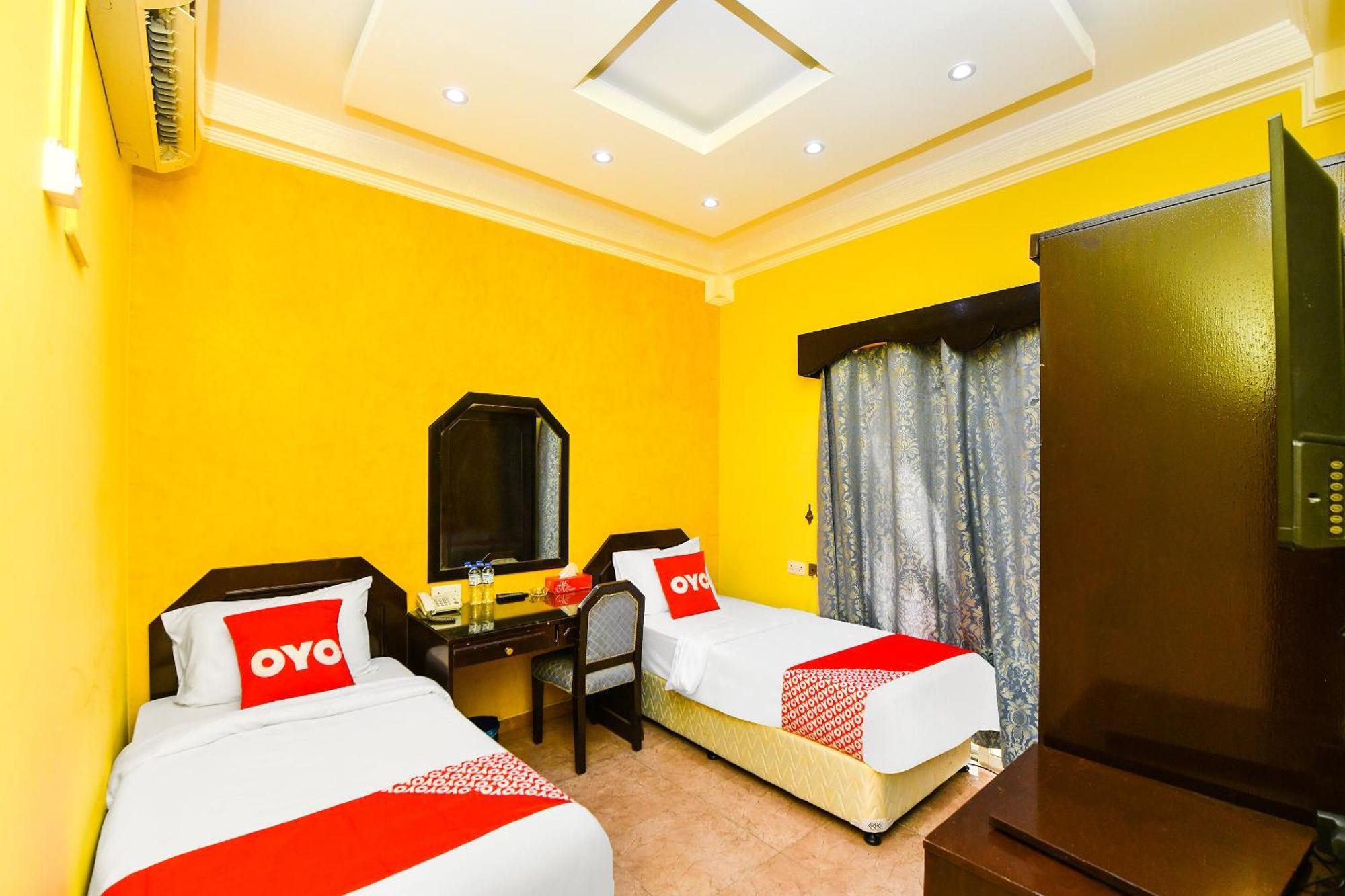 Oyo 137 Marina Hotel مسقط المظهر الخارجي الصورة