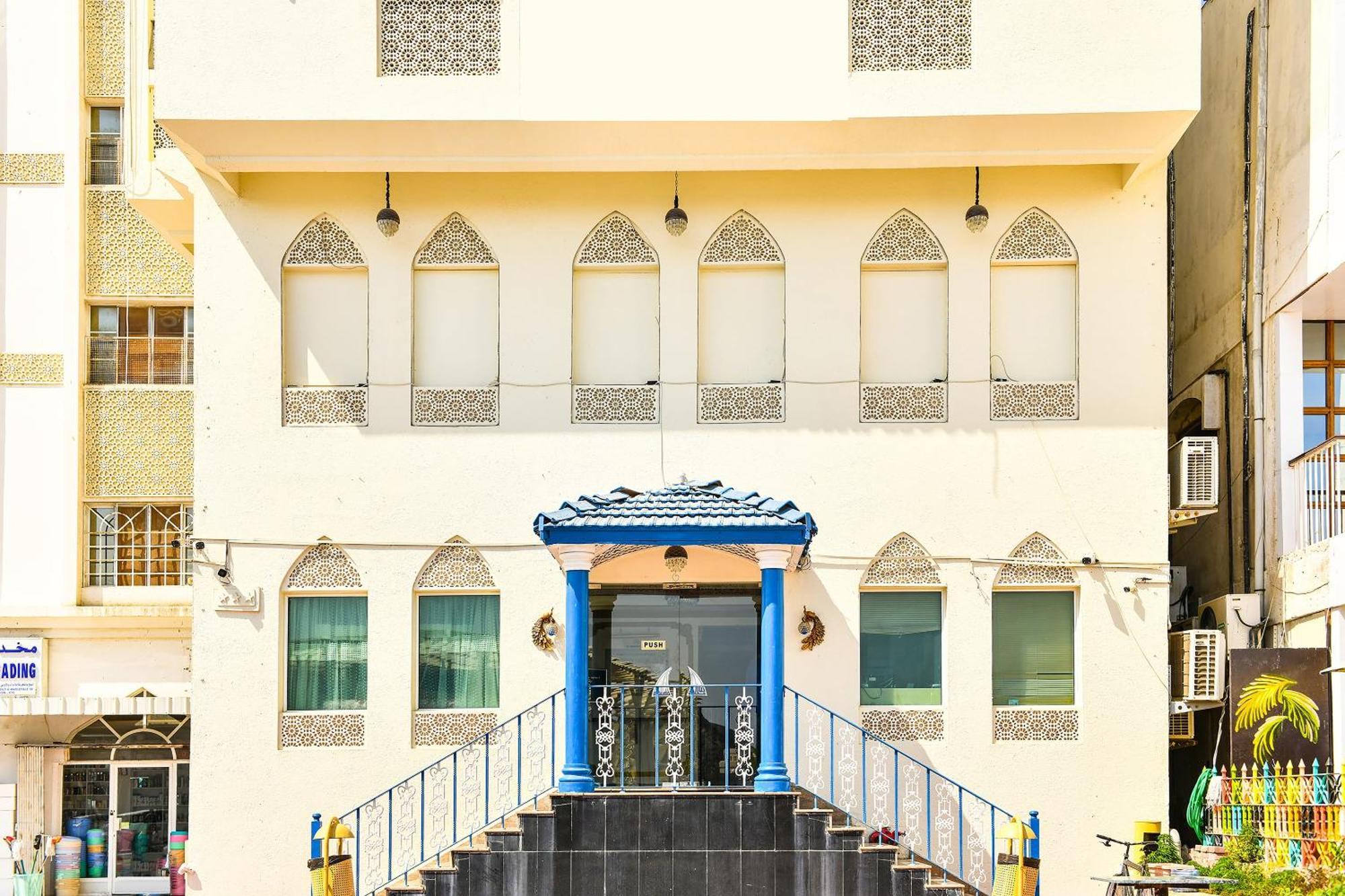 Oyo 137 Marina Hotel مسقط المظهر الخارجي الصورة