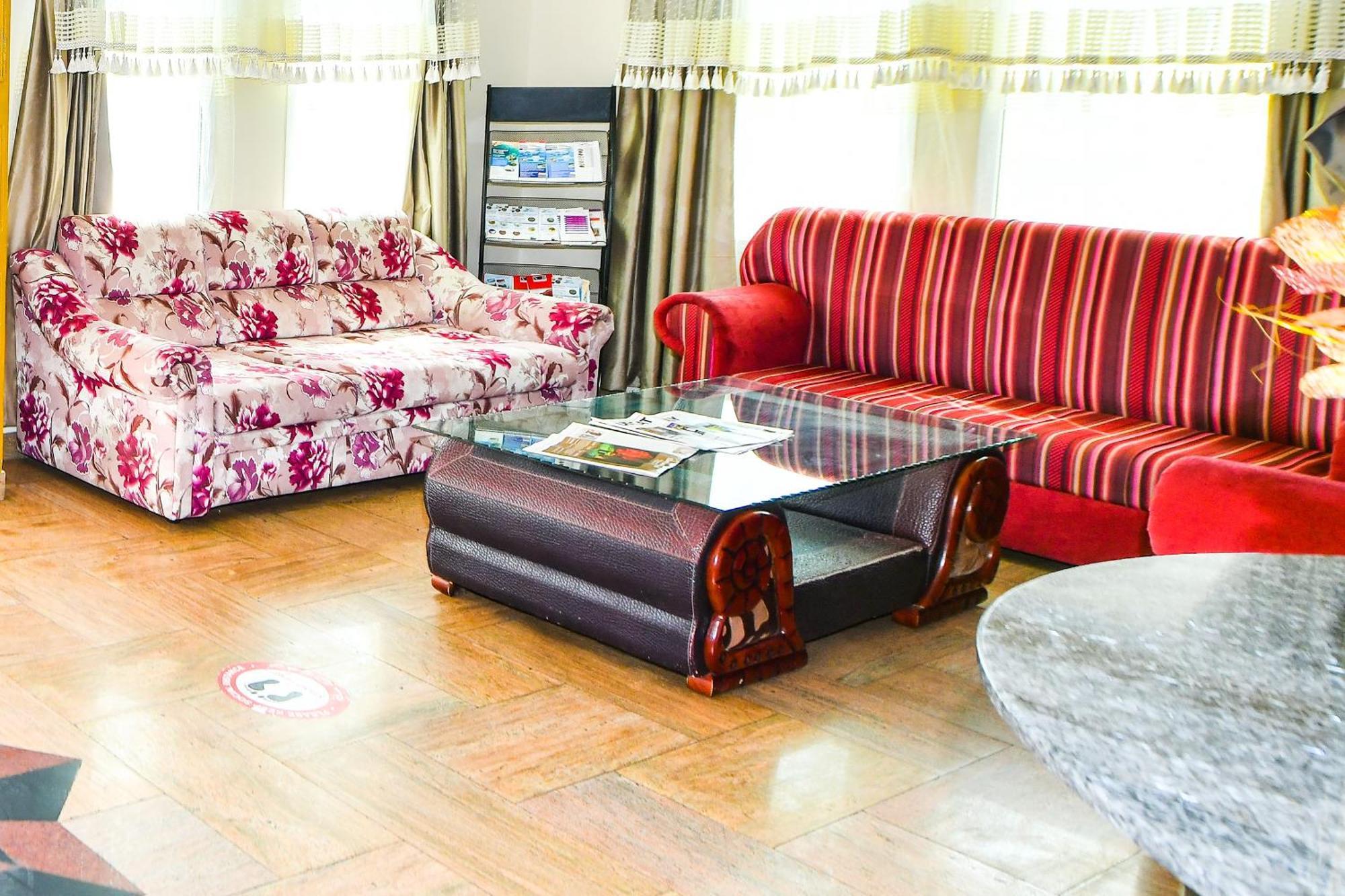 Oyo 137 Marina Hotel مسقط المظهر الخارجي الصورة