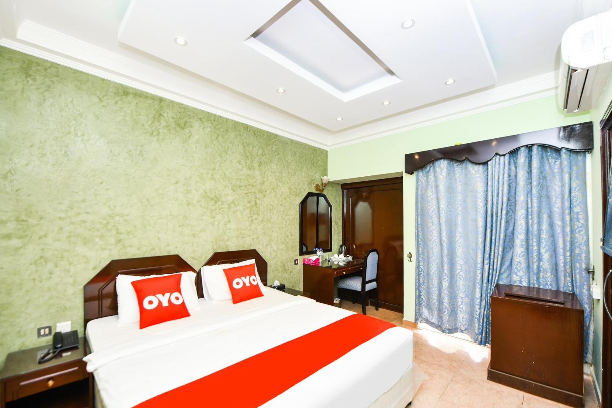 Oyo 137 Marina Hotel مسقط المظهر الخارجي الصورة